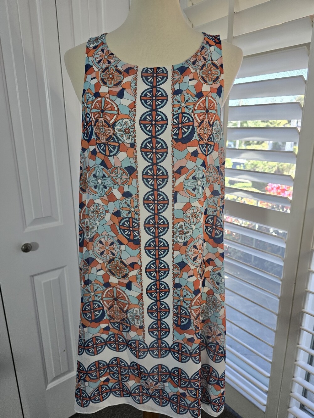 Max Studio Sleeveless Geometric Print Shift Dress in Orange & Blue